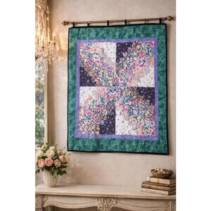 Beautiful Handmade Floral Patchwork Quilt 33 x 34 inches
